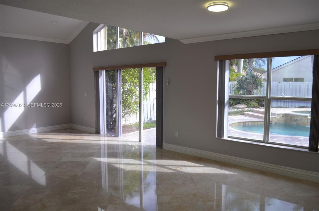 For Rent: $4,400 (3 beds, 2 baths, 2078 Square Feet)