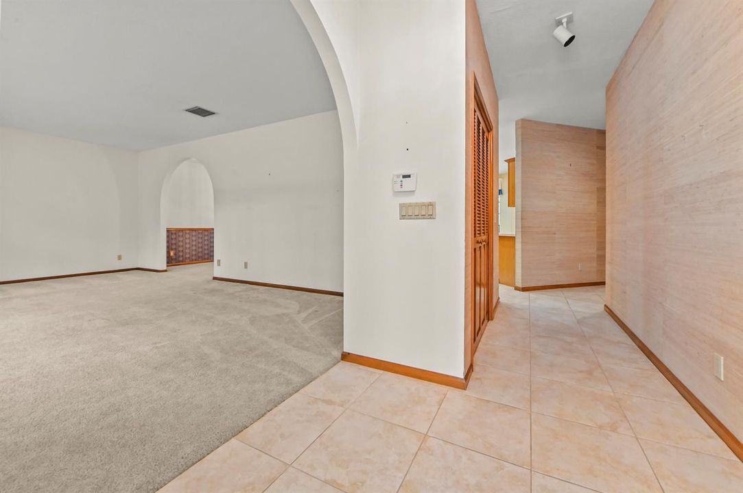 05 Hallway 01