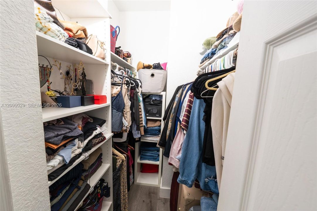 В аренду: $2,600 (2 спален, 2 ванн, 1260 Квадратных фут)