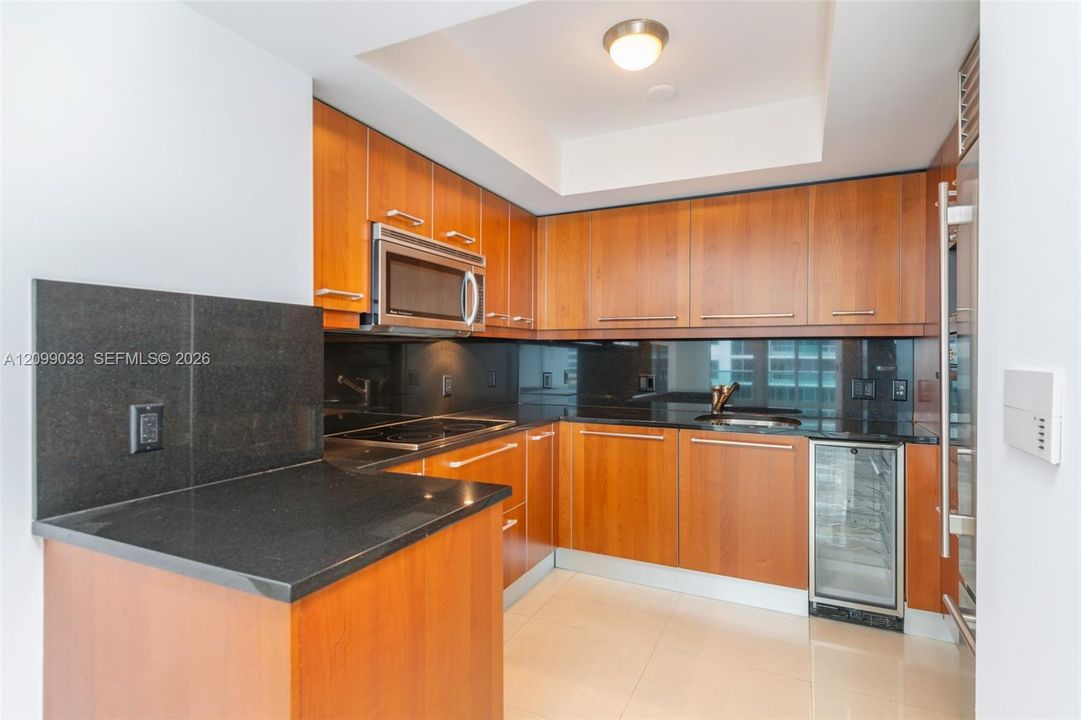 На продажу: $750,000 (1 спален, 1 ванн, 895 Квадратных фут)