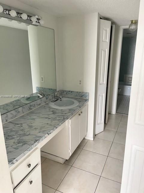 En Renta: $1,400 (1 camas, 1 baños, 800 Pies cuadrados)