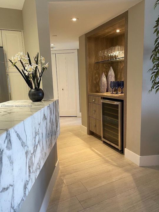 For Rent: $3,900 (2 beds, 2 baths, 1353 Square Feet)