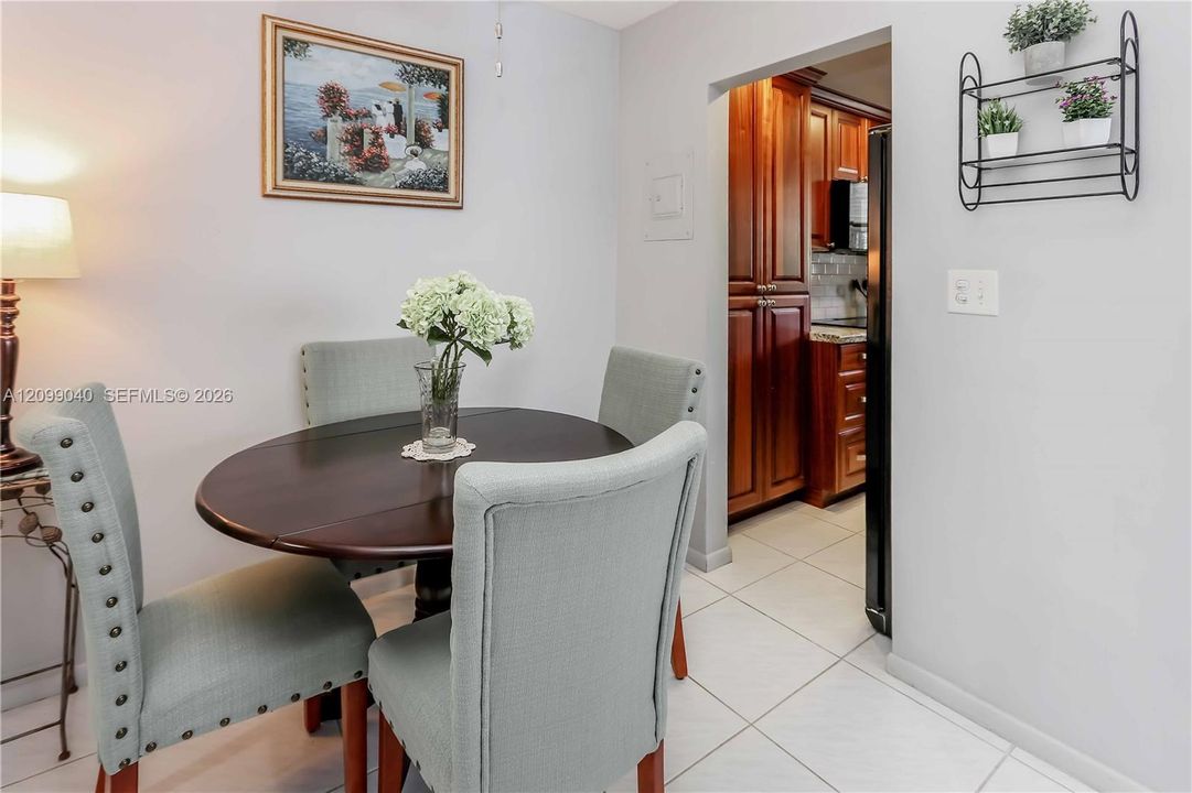 For Sale: $145,000 (1 beds, 1 baths, 600 Square Feet)
