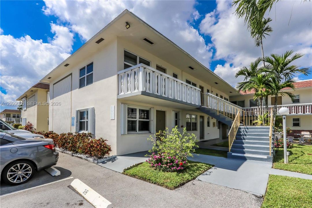 For Sale: $145,000 (1 beds, 1 baths, 600 Square Feet)