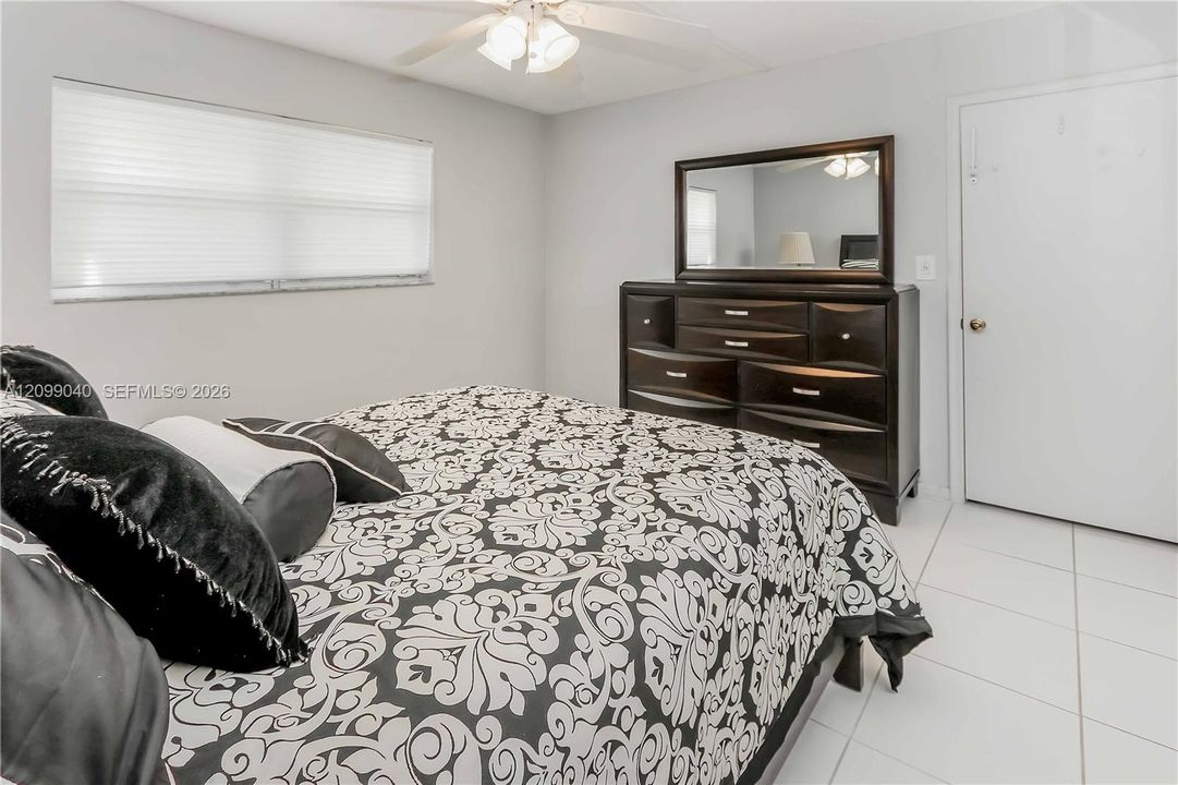For Sale: $145,000 (1 beds, 1 baths, 600 Square Feet)