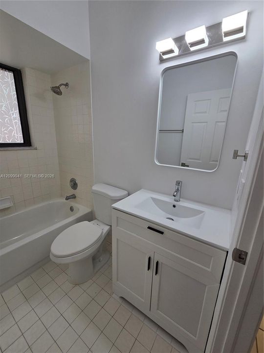 For Sale: $260,000 (3 beds, 2 baths, 1096 Square Feet)
