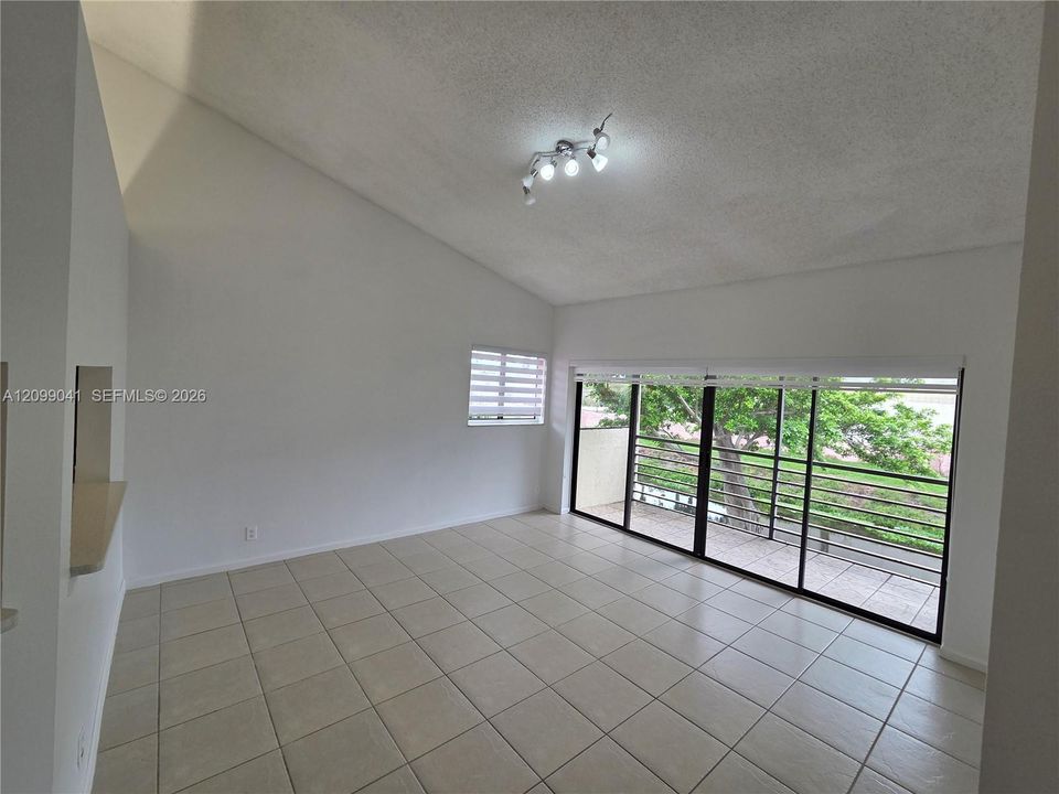 For Sale: $260,000 (3 beds, 2 baths, 1096 Square Feet)