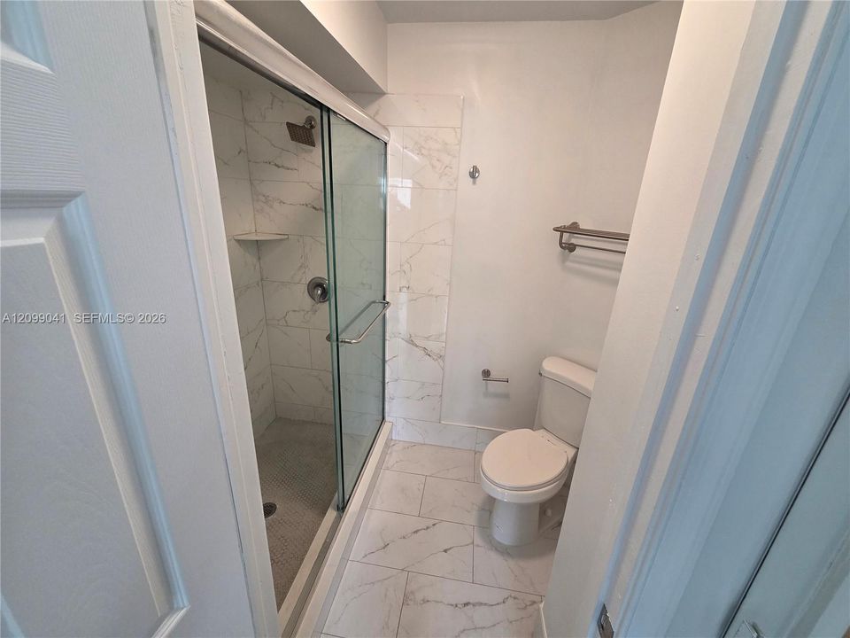 For Sale: $260,000 (3 beds, 2 baths, 1096 Square Feet)