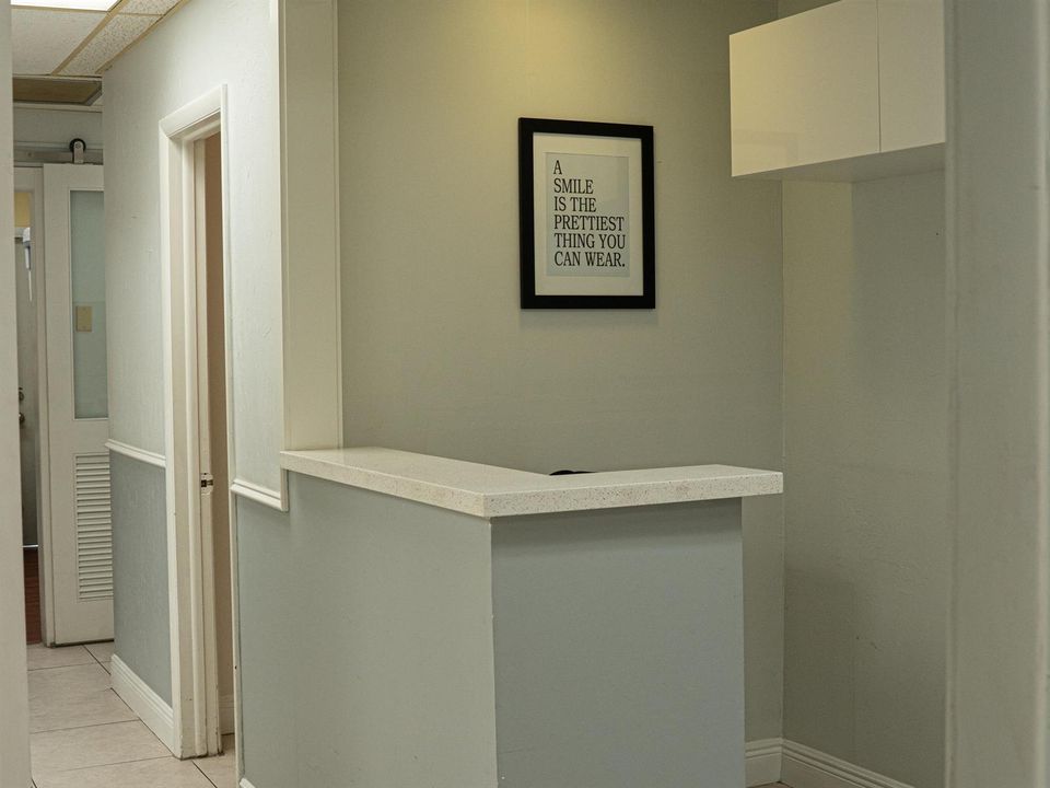 RealEstate-2303