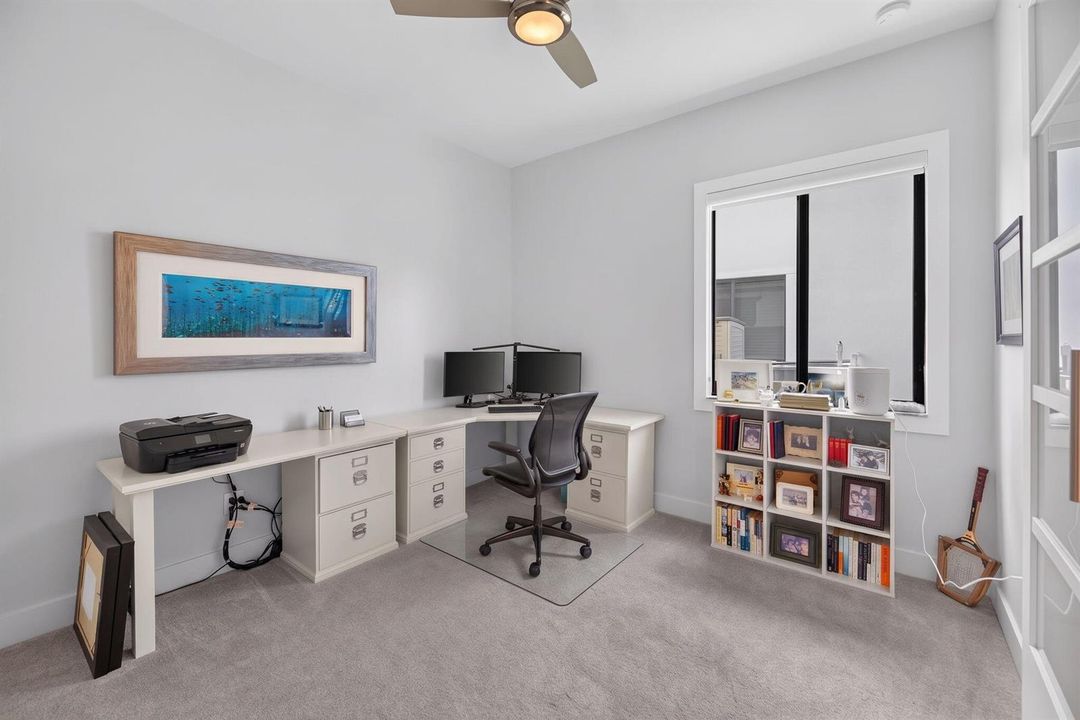 50-web-or-mls-4th Bedroom 1