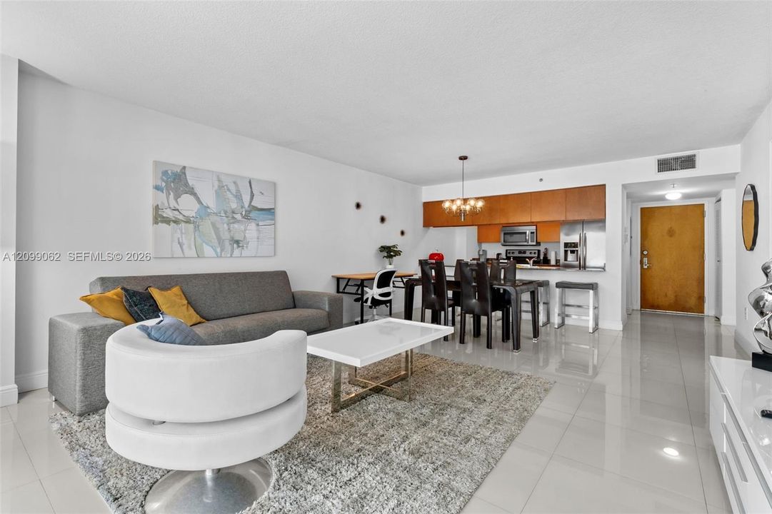 В аренду: $3,300 (1 спален, 1 ванн, 825 Квадратных фут)