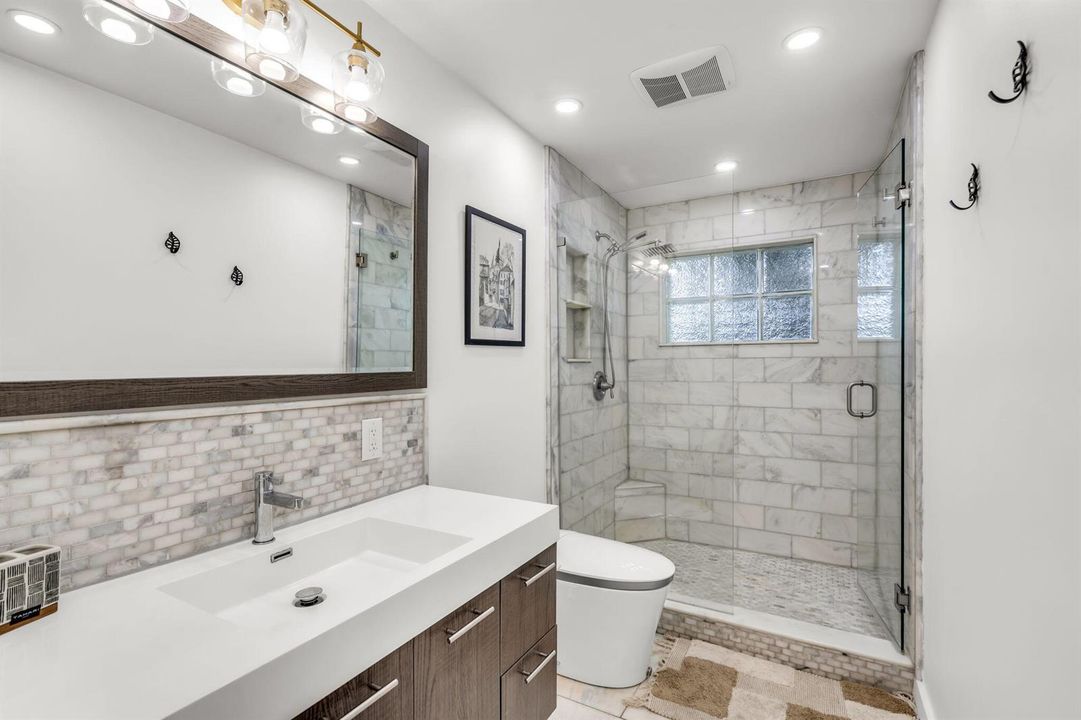 30-web-or-mls-421SW18th-23
