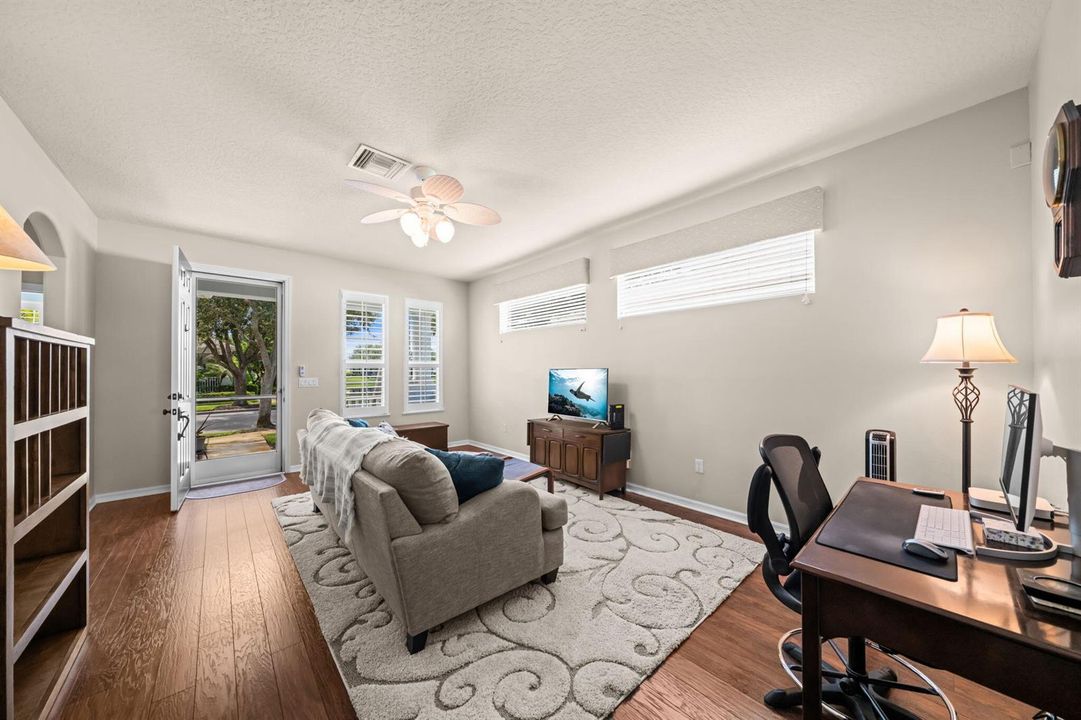 36-web-or-mls-7558-15th-ln