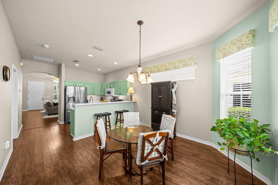 26-web-or-mls-7558-15th-ln