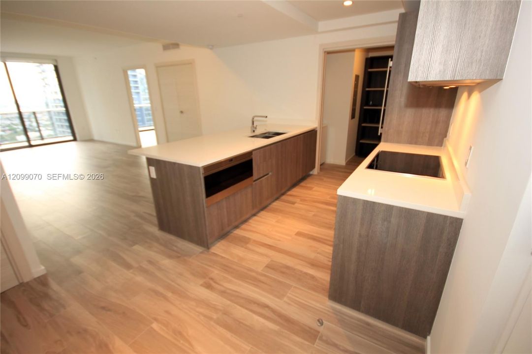For Rent: $6,500 (2 beds, 2 baths, 1253 Square Feet)