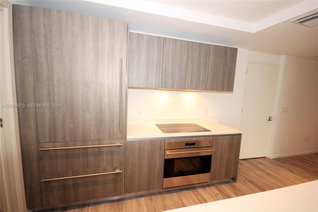 For Rent: $6,500 (2 beds, 2 baths, 1253 Square Feet)