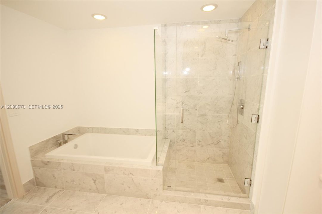 For Rent: $6,500 (2 beds, 2 baths, 1253 Square Feet)