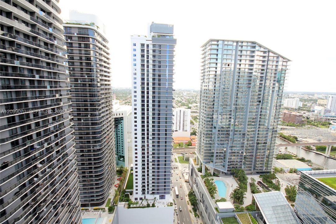 For Rent: $6,500 (2 beds, 2 baths, 1253 Square Feet)