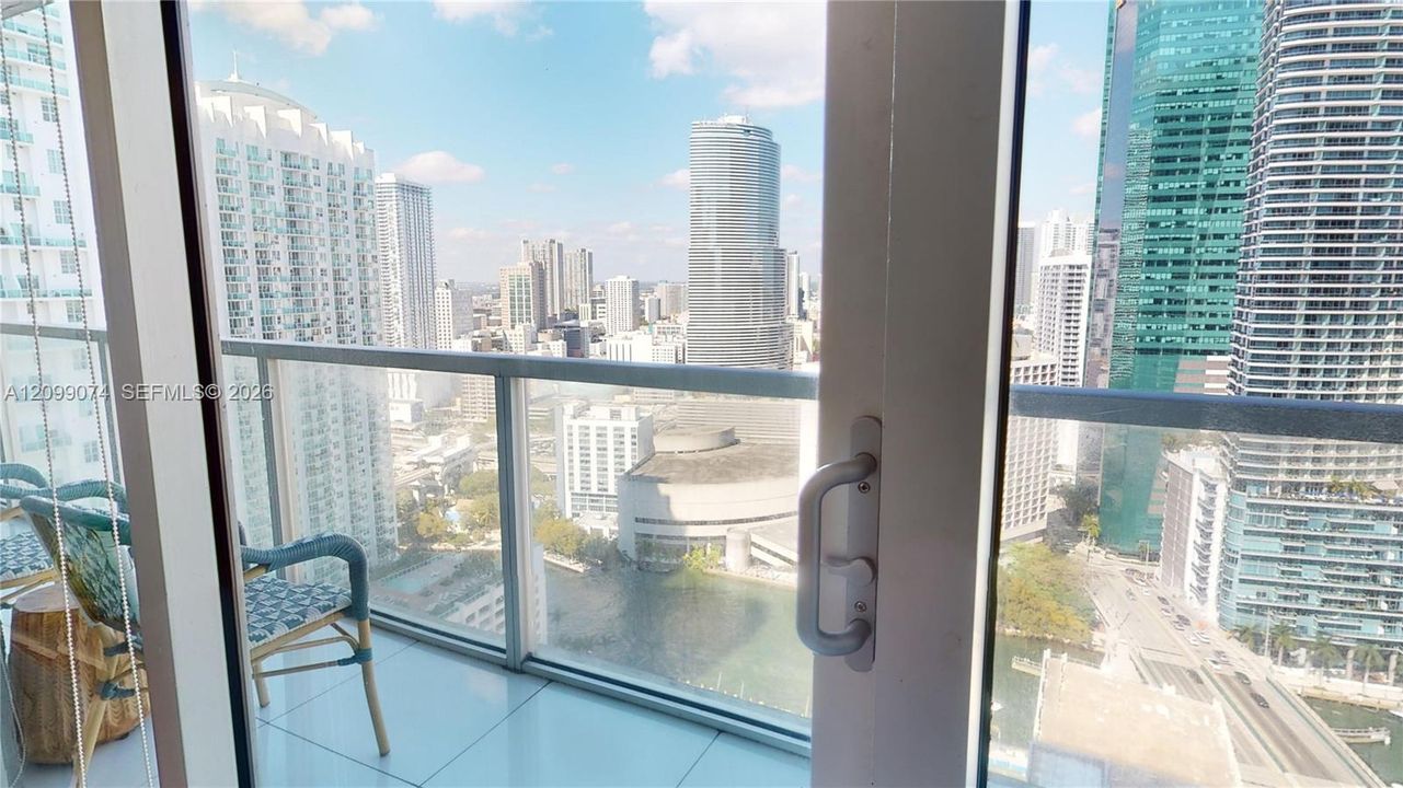 For Rent: $4,500 (2 beds, 2 baths, 1124 Square Feet)