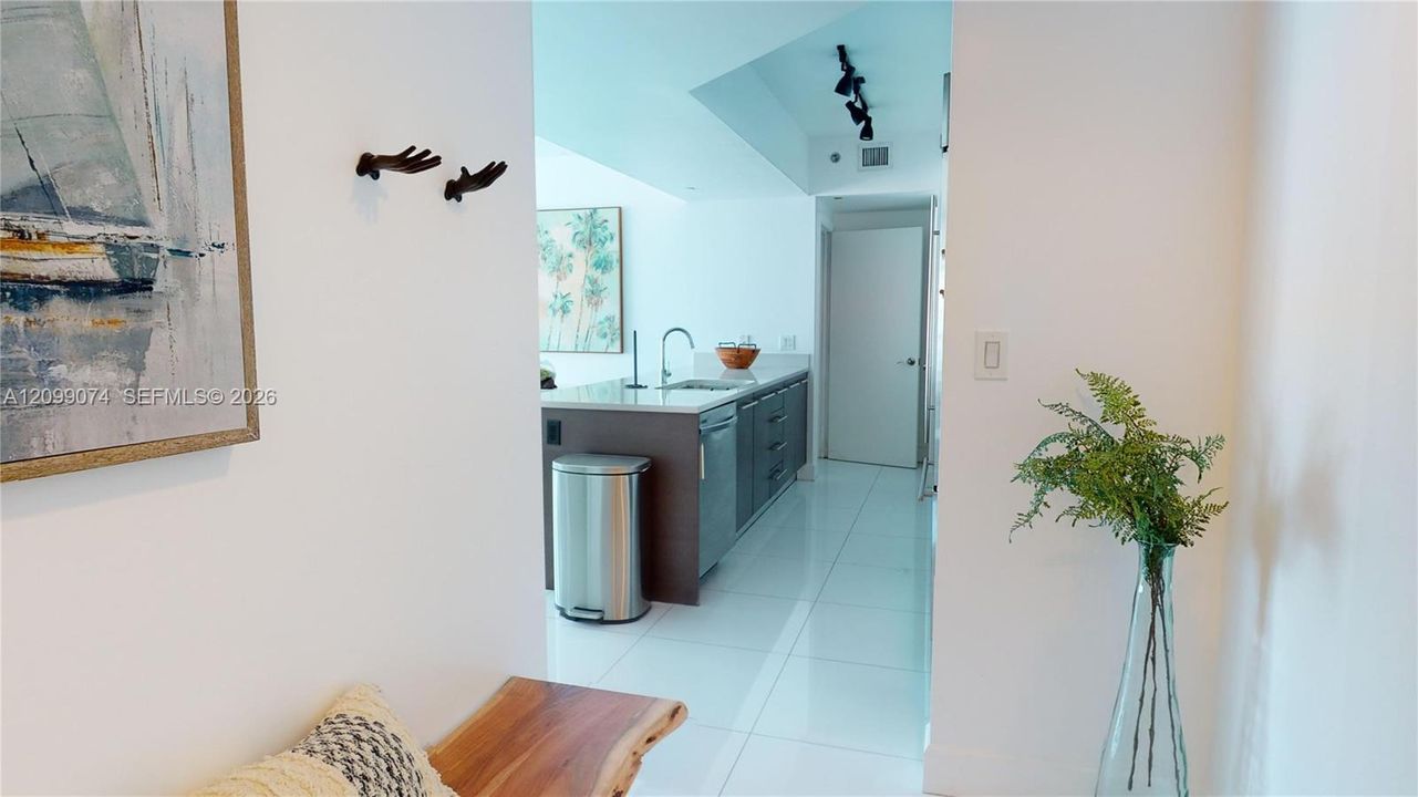 For Rent: $4,500 (2 beds, 2 baths, 1124 Square Feet)