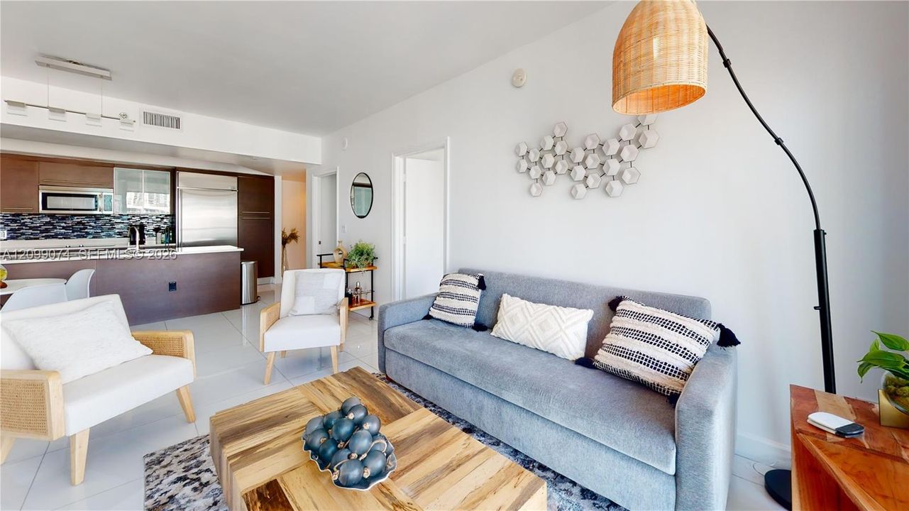 For Rent: $4,500 (2 beds, 2 baths, 1124 Square Feet)