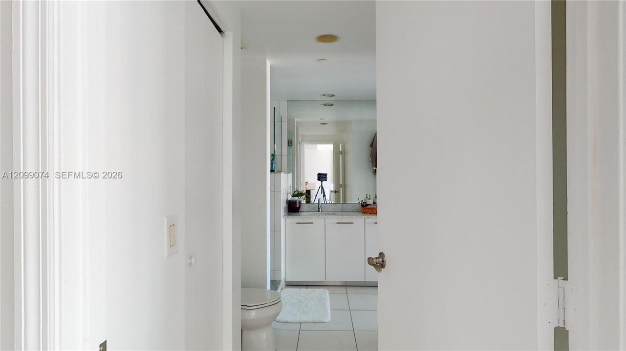 For Rent: $4,500 (2 beds, 2 baths, 1124 Square Feet)
