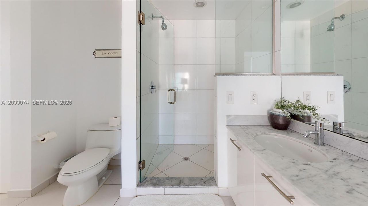 For Rent: $4,500 (2 beds, 2 baths, 1124 Square Feet)