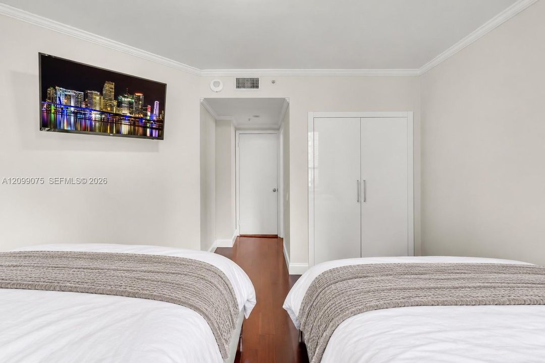 En Venta: $749,000 (2 camas, 2 baños, 1230 Pies cuadrados)