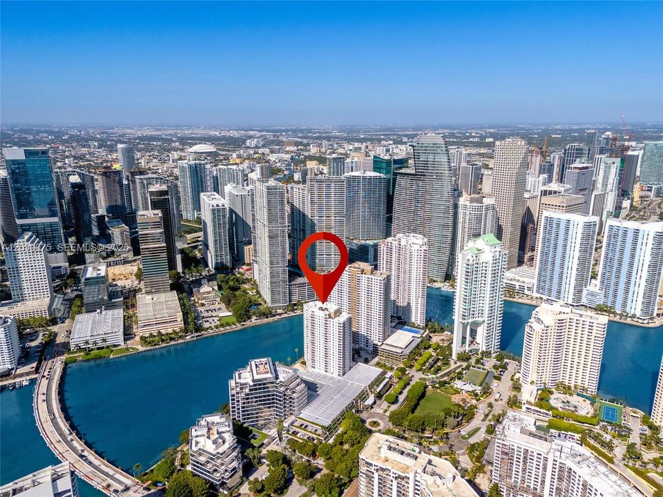 En Venta: $749,000 (2 camas, 2 baños, 1230 Pies cuadrados)