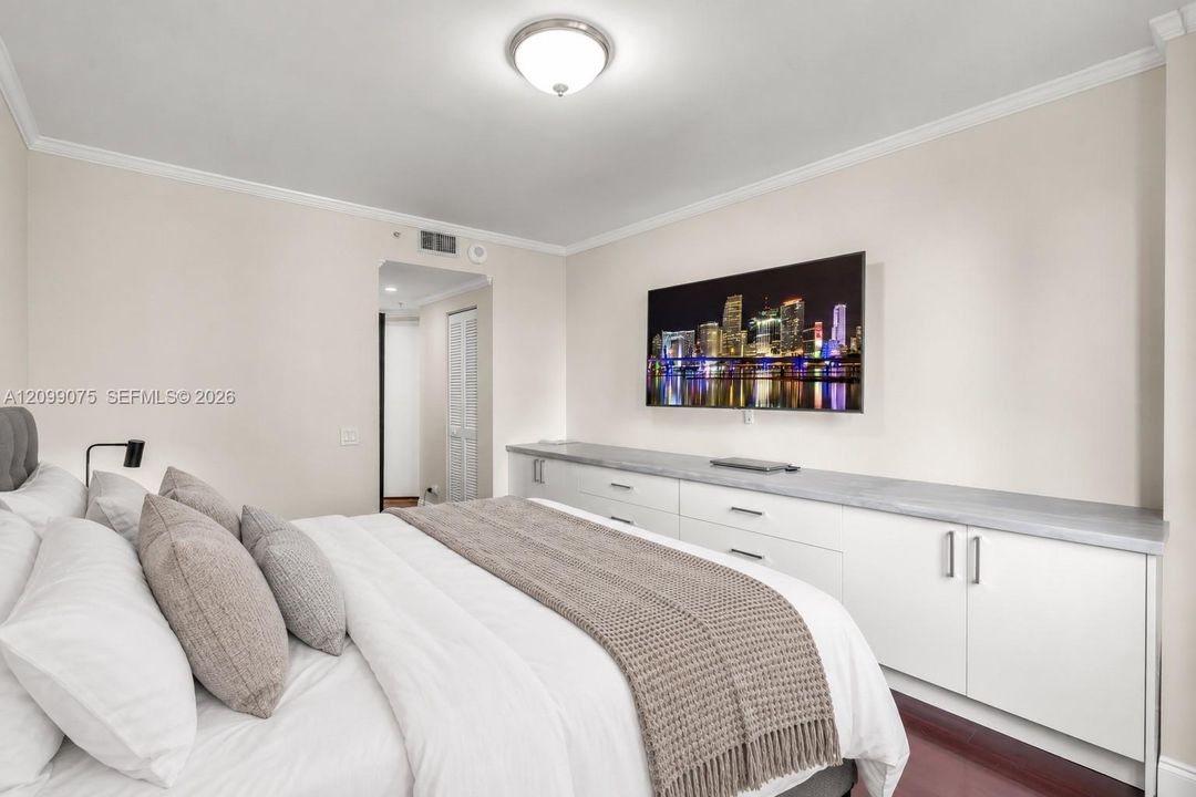 En Venta: $749,000 (2 camas, 2 baños, 1230 Pies cuadrados)
