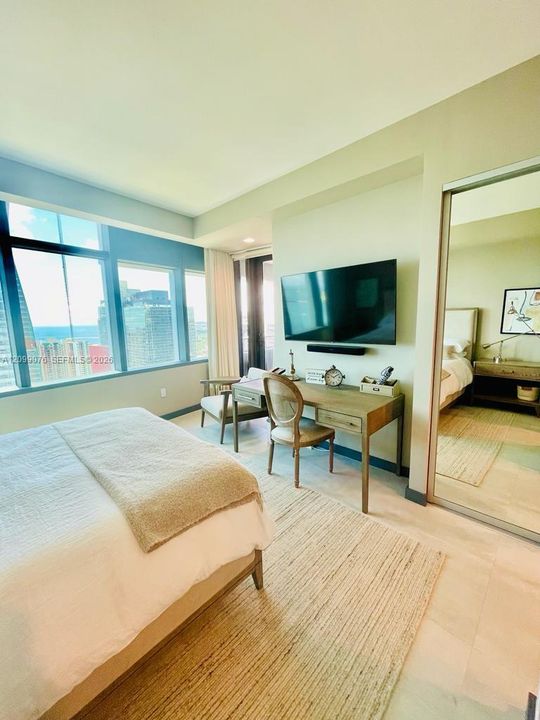 For Rent: $9,200 (2 beds, 2 baths, 1366 Square Feet)