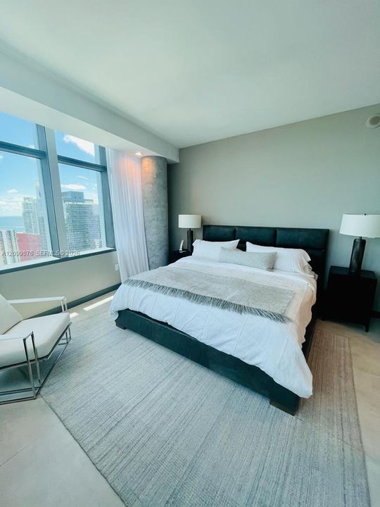 For Rent: $9,200 (2 beds, 2 baths, 1366 Square Feet)