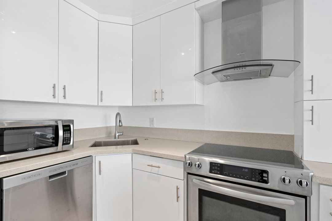55 NE Spanish Trail 2010, Boca Raton