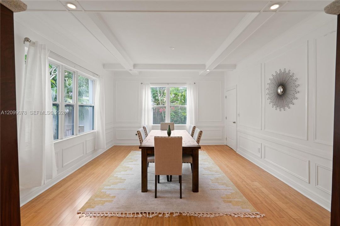 For Rent: $7,800 (4 beds, 2 baths, 2832 Square Feet)