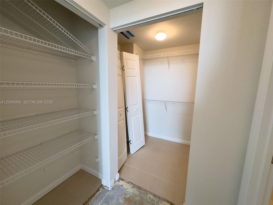 En Venta: $449,000 (2 camas, 2 baños, 1160 Pies cuadrados)