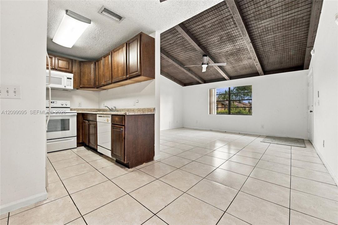For Rent: $2,200 (3 beds, 2 baths, 1076 Square Feet)