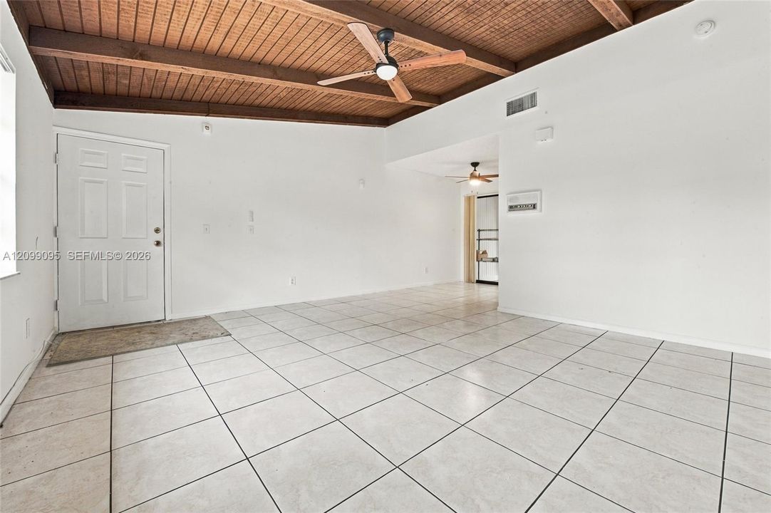For Rent: $2,200 (3 beds, 2 baths, 1076 Square Feet)