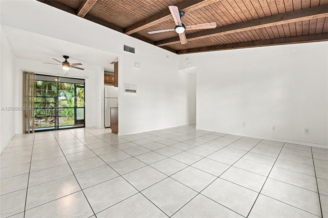 For Rent: $2,200 (3 beds, 2 baths, 1076 Square Feet)
