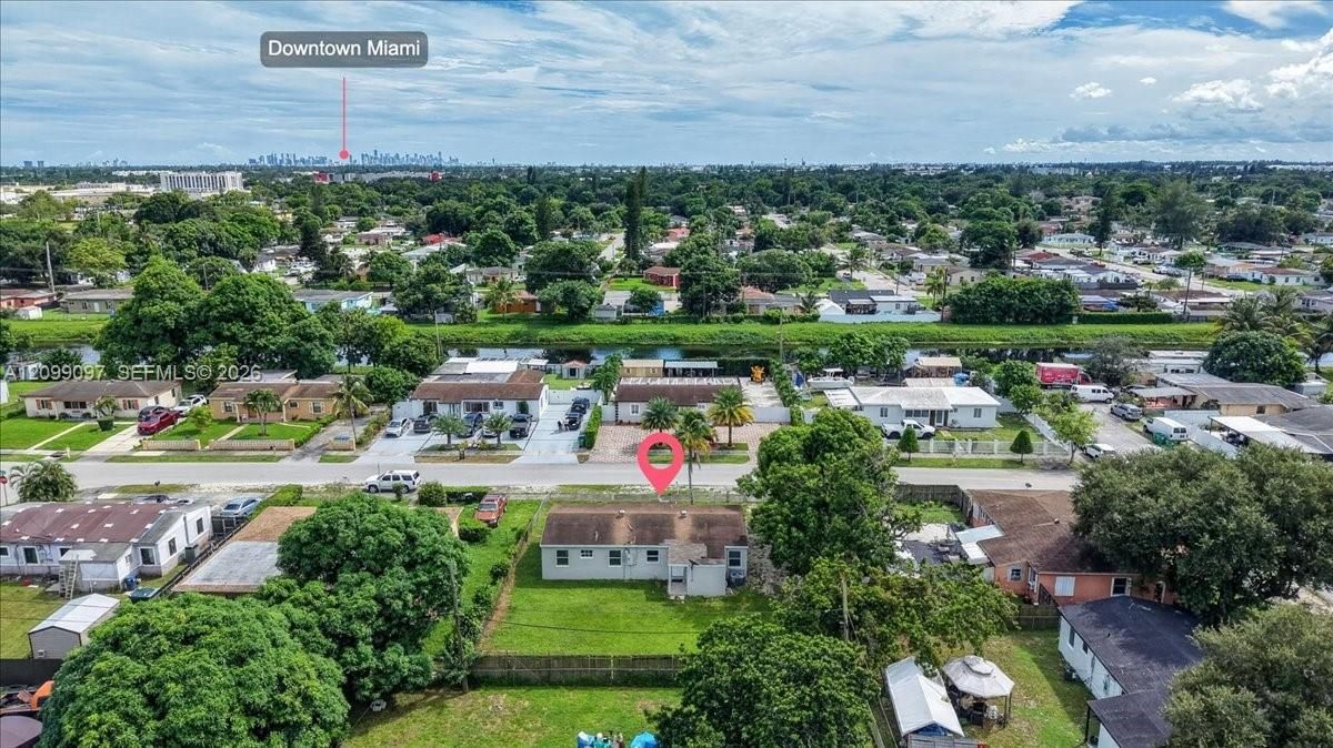 For Sale: $550,000 (4 beds, 2 baths, 1200 Square Feet)