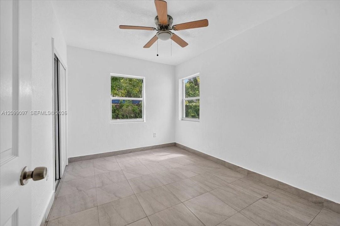 For Sale: $550,000 (4 beds, 2 baths, 1200 Square Feet)