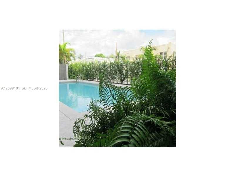 For Rent: $1,950 (1 beds, 1 baths, 620 Square Feet)