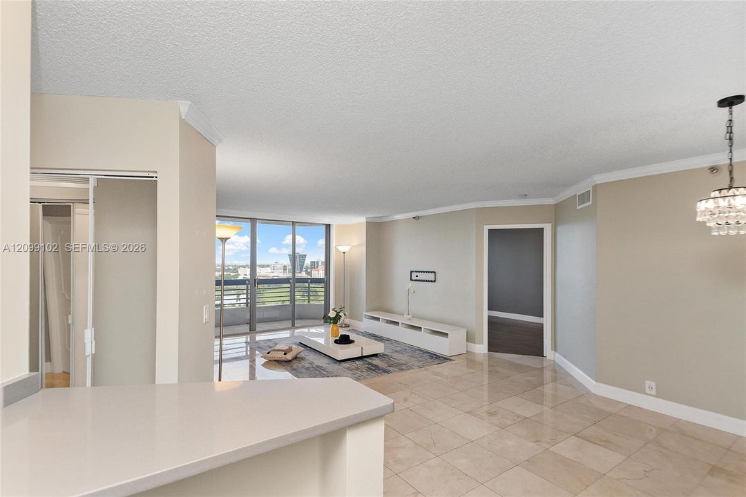 For Sale: $362,900 (2 beds, 2 baths, 1181 Square Feet)