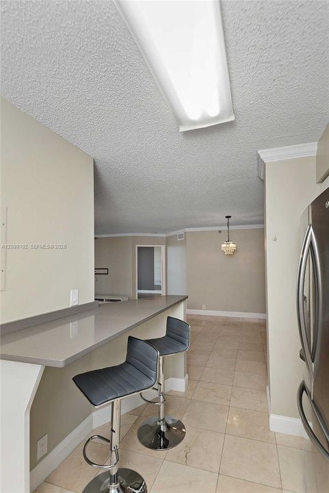 For Sale: $362,900 (2 beds, 2 baths, 1181 Square Feet)