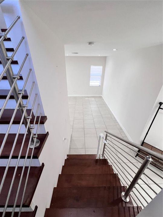 For Rent: $5,950 (4 beds, 3 baths, 2176 Square Feet)