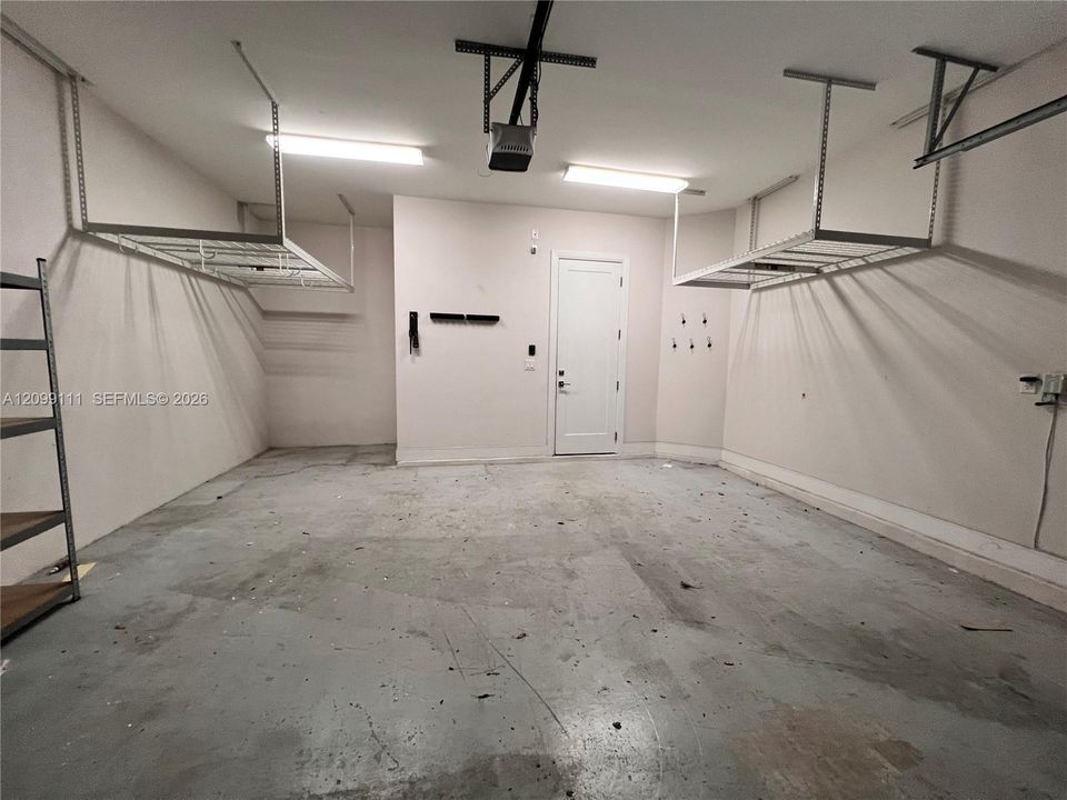 For Rent: $5,950 (4 beds, 3 baths, 2176 Square Feet)