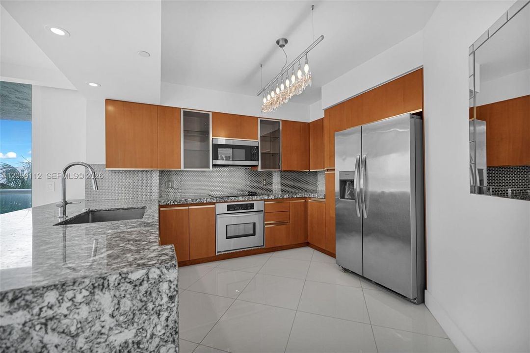 For Rent: $10,950 (2 beds, 2 baths, 1477 Square Feet)