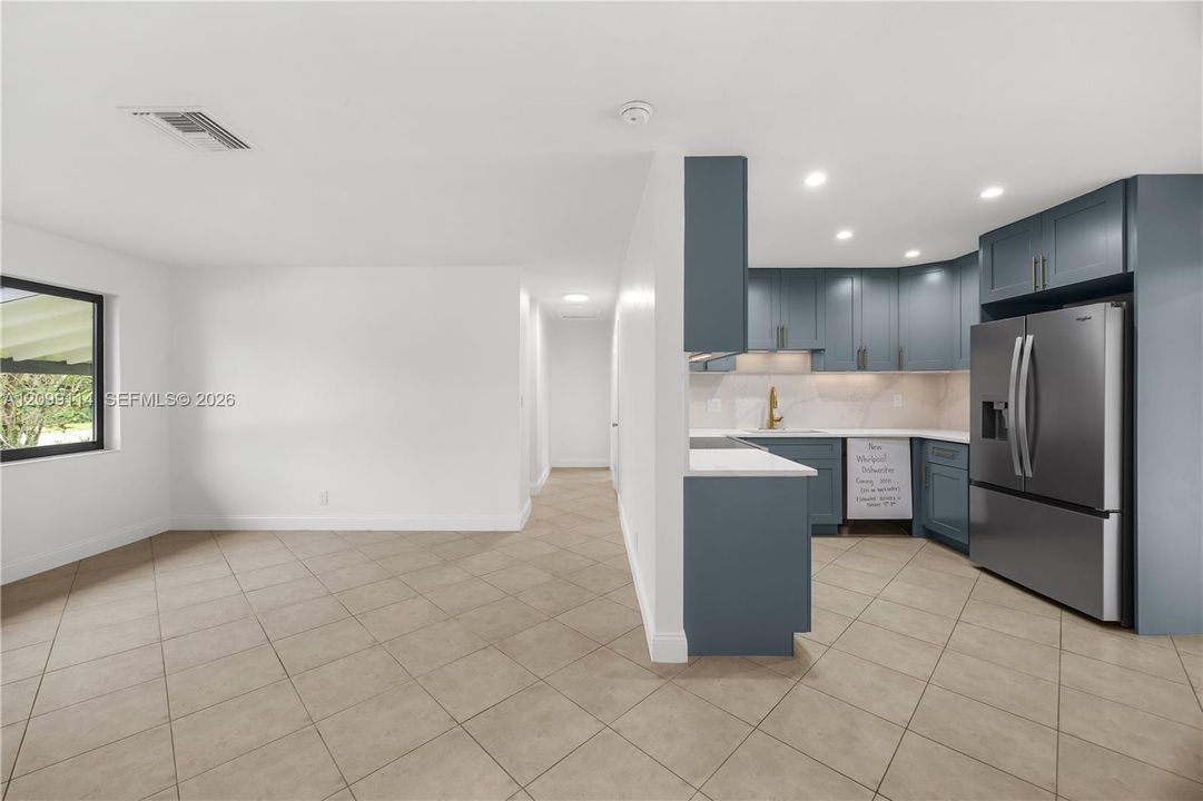 For Sale: $585,000 (4 beds, 2 baths, 1492 Square Feet)
