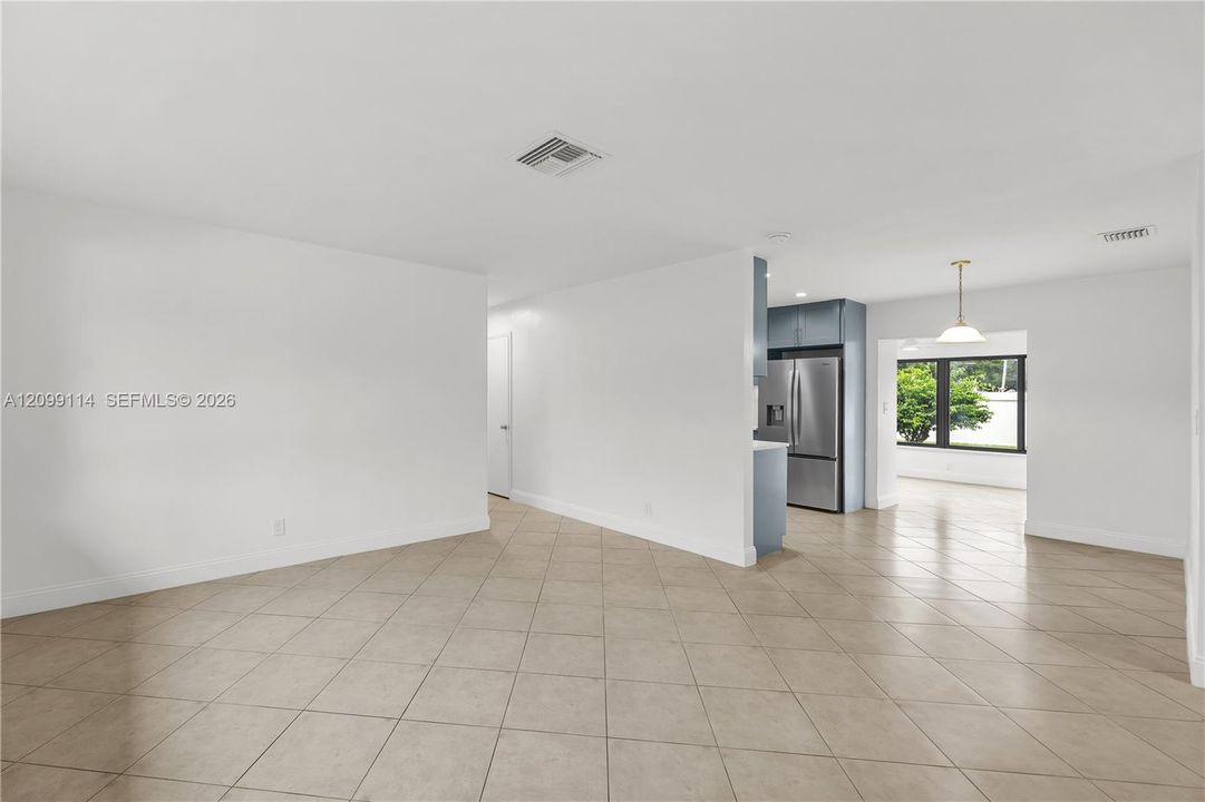 For Sale: $585,000 (4 beds, 2 baths, 1492 Square Feet)