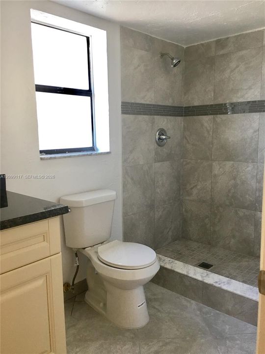 For Rent: $2,250 (2 beds, 2 baths, 910 Square Feet)