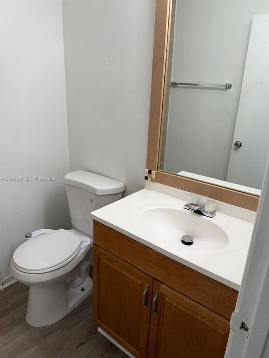 For Rent: $2,200 (2 beds, 2 baths, 1226 Square Feet)